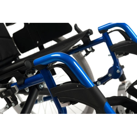 Купить Кресло-коляска инвалидное механическое V300 (компл. V500) Vermeiren в интернет-магазине